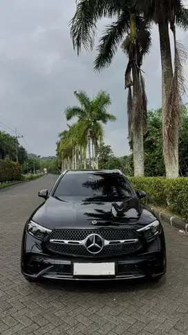 Mercedes Benz GLC300 4Matic AMG Line Obsidian Black