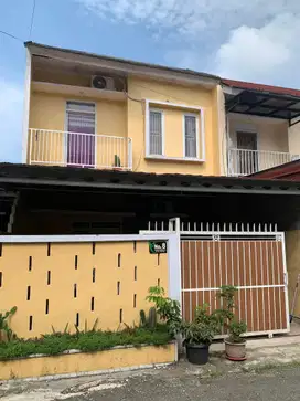 Rumah indah 2 lantai 3 kamar tidur dan 1 kamar mandi free design
