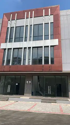 Disewakan Ruko Di kota wisata Selangkah dari pintu toll dan Rs