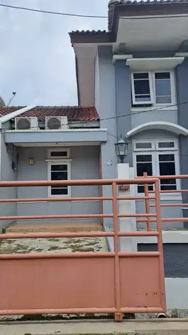 Disewakan rumah di Sektor 1G dekat sekolah Penabur