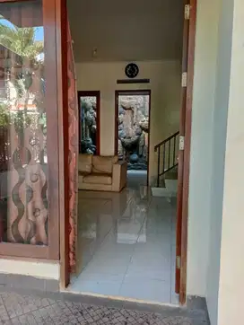 Disewakan rumah bagus 2lantai di Harapan Indah Cluster Harmoni
