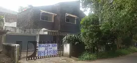 Disewakan Rumah Gegerkalong, Halaman Luas