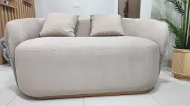 Sofa bekas japandi minimalis