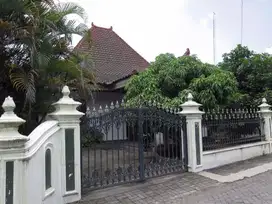 Dijual Joglo Besar di Jl kaliurang km 6,7, Bisa untuk Homestay
