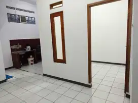 Dijual rumah sudah renov di taman Cibaduyut indah siap huni