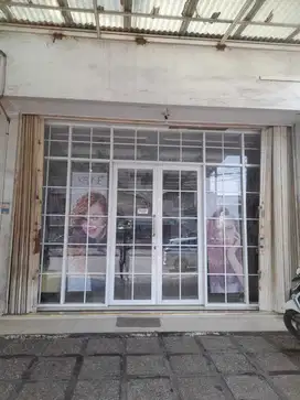 Dijual 2 Ruko di jalan Alternatif Cibubur dekat Trans Studio Mall
