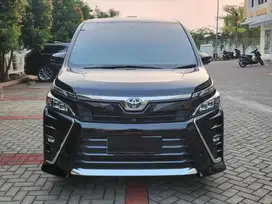 [HARGA TERBAIK!!] TOYOTA VOXY 2.0 AT NIK 2019!! HITAM MATIC