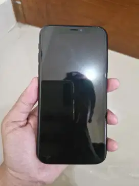 Iphone XR 128GB inter fullset hp charger mulus pemakaian