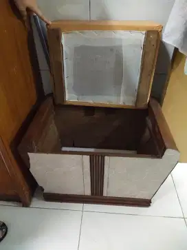 Jual Bangku Sofa Jadul,ada bagasinya