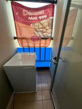 Freezer Aqua Belum 1 Tahun