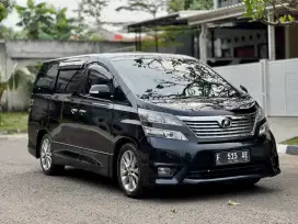 Vellfire 2.4 At 2010  SIAP PAKAI
