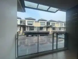Dijual atau Sewa Rumah Rapih Terawat Siap Huni di Cluster Zora BSD