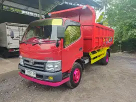 Toyota Dyna 130HT Dump truk 2013