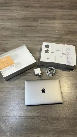 Macbook Air 2019 128 gb ex Ibox