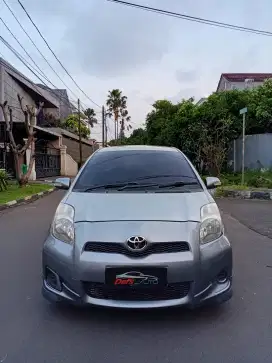 2012 Toyota Yaris 1.5 E  PAKET DP 8 JUTA