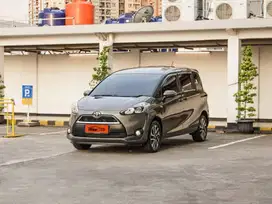Toyota sienta V MT 2017