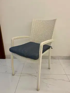 PL - Kursi Plastik Ikea motif rotan