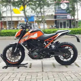 KTM DUKE 250 ABS ORANGE 2018 KM 18K PAJAK PANJANG SUPER MULUS