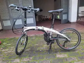 Sepeda Dahon Vigor D9