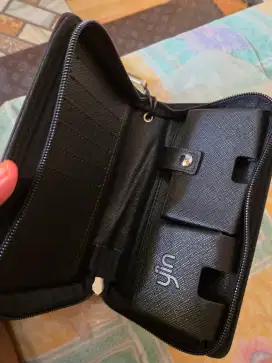 Dompet esklusif