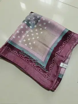 Hijab motif Preloved