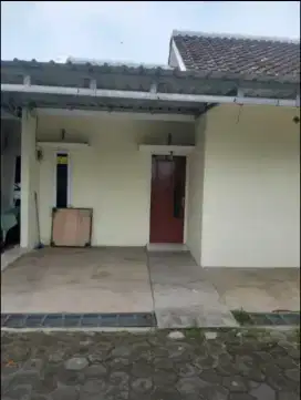 Dijual Rumah Minimalis di Perumahan Lebosari Residence