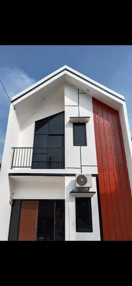 Rumah 2 lantai fasilitas mewah