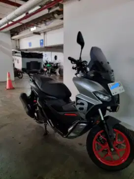 Aprilia SRGT200