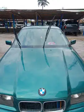 BMW 320i 1993 Bensin