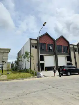 Disewakan Tahunan Gudang Bizpark Pik 2