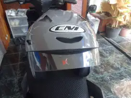Helm Bekas Rasa Baru