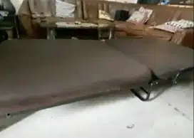 Kasur lipat besi