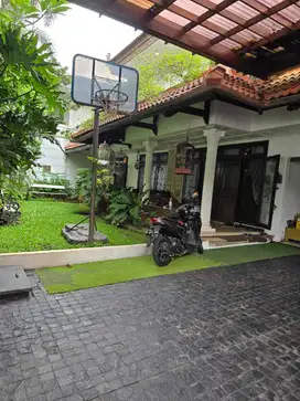 FOR SALE RUMAH SIAP HUNI DI SIMPRUG KEBAYORAN LAMA JAKARTA SELATAN
