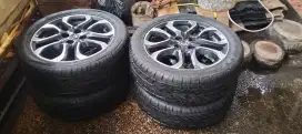 Di jual ban 195 + Velg kondisi 99% masih baru