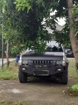 Dijual Nissan Terrano Grandroad XTR 2002