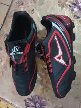 Jual sepatu bola ardiles