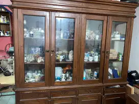 Jual cepat Lemari pajangan besar jati asli antik