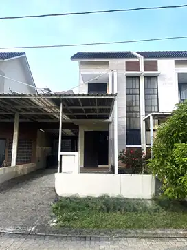 Rumah Cluster Balsa 2lt 140m type 2KT Green Ara Harapan Indah Bekasi