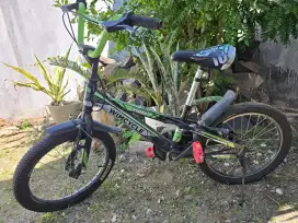 Sepeda anak merk Wim Cycle