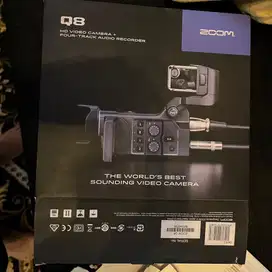 Zoom Q8 video recorder