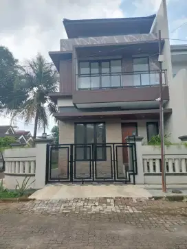 Dijual Hunian Baru Cantik Modern Villa Melati Mas Serpong