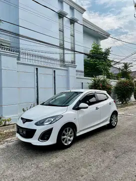 Mazda 2 2011 Bensin