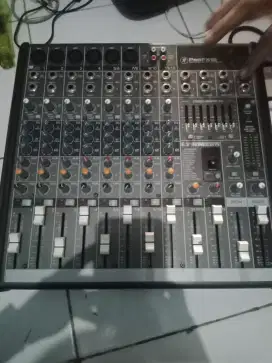 Mixer Mackie pro fx12