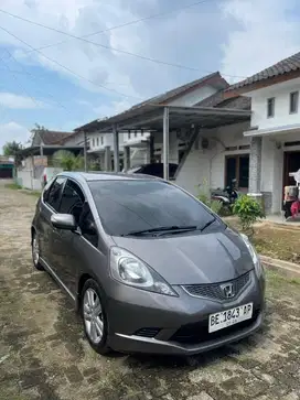 Dijual honda jazz rs matic tahun 2008 tangan pertama dari baru