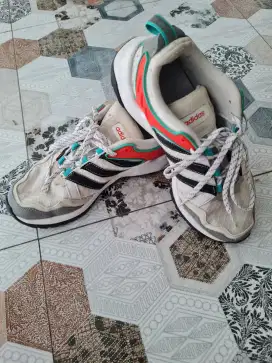 Adidas size 40/25cm