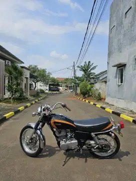 Yamaha SR 400 (simpanan)