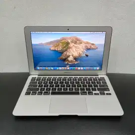 Macbook Air 11-inch 2014 Ci5 - 1.4GHz RAM 4GB SSD 128GB ( Second )