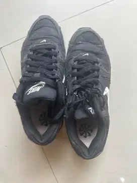 Preloved sepatu nike