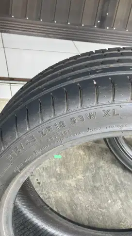1PCS BAN ACCELERA 215/45/r18