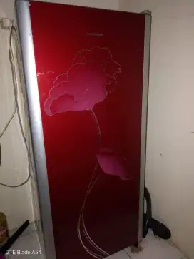 Kulkas polytron belleza 1 pintu